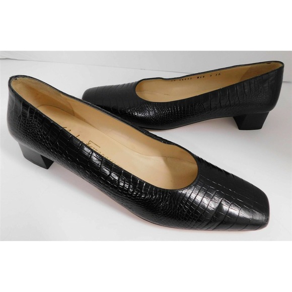 Salvatore Ferragamo Italy‎ Black Crocodile Leather Pumps Heels 9 3A - Picture 1 of 6